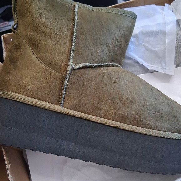 Cape Robbin Olive Ankle Booties - Picture 3 of 6